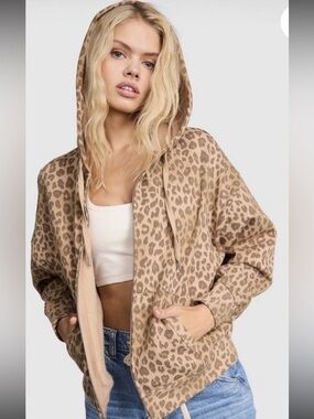 NWT Victoria’s Secret Pink Leopard Hoodie Zip Jacket Size XL Campus Fleece Top
